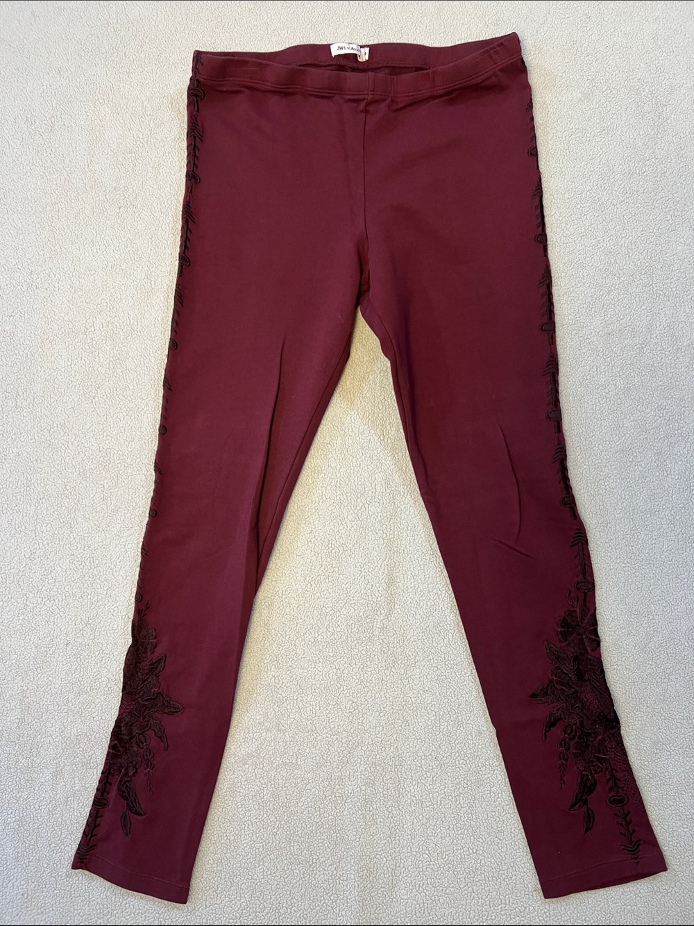 Jw Los Angeles Burgundy Stretch Leggings with Black Floral Embroidery